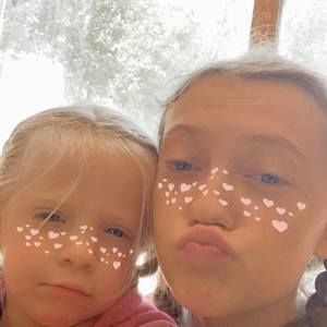 Meet your Posher, Leah